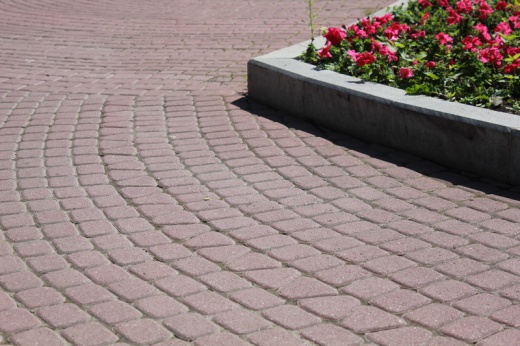 Бордюры пешеходные (камень бетонный, бортовой)